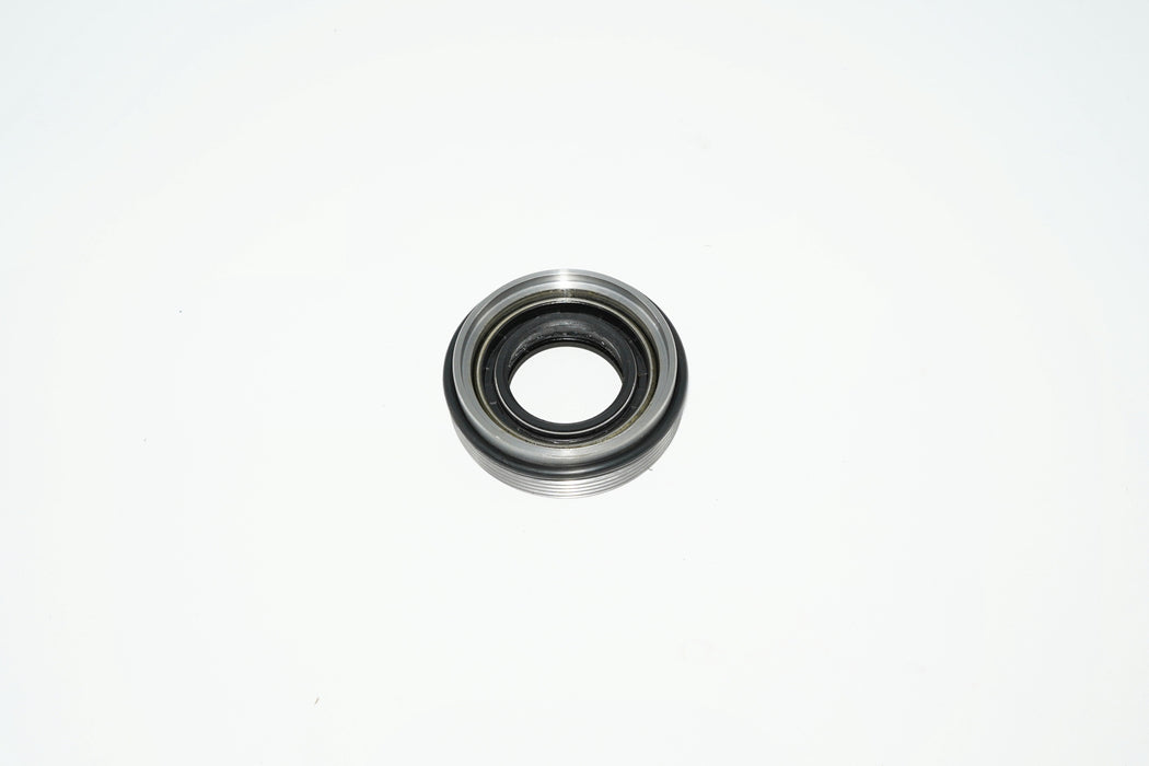 Assembly Retainer with Soft Seal